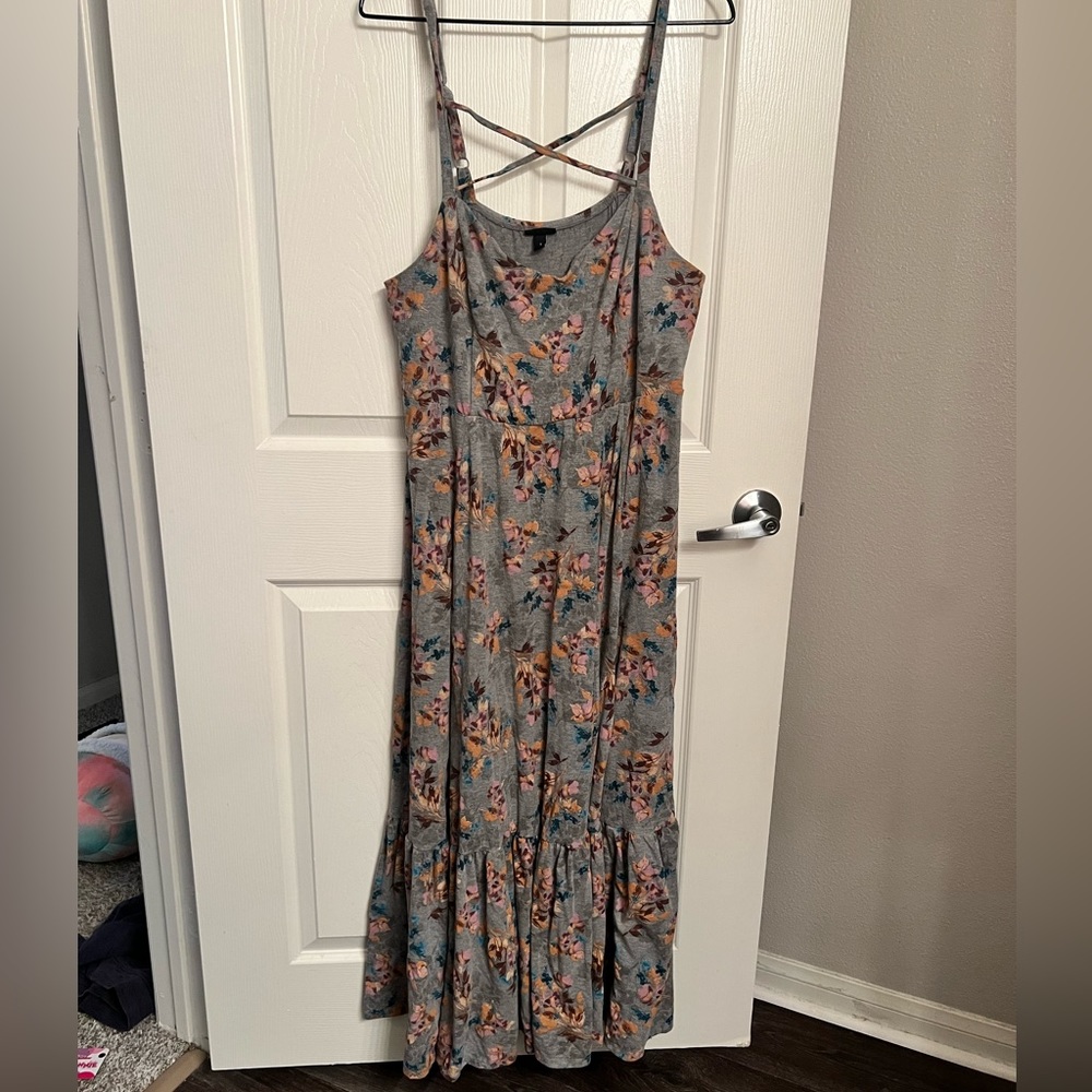 3x torrid floral maxi dress.